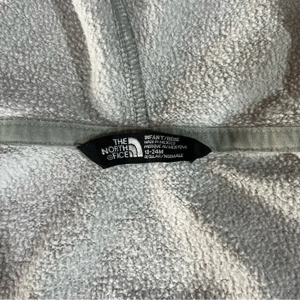 The North Face Kids Light Gray Hoodie Unisex 12-18 months - Picture 6 of 9